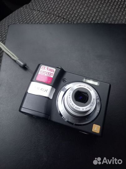 Цифровой фотоаппарат