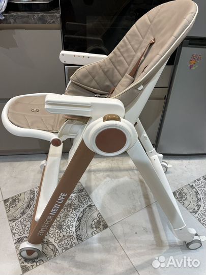 Стульчик для кормления happy baby berny v2