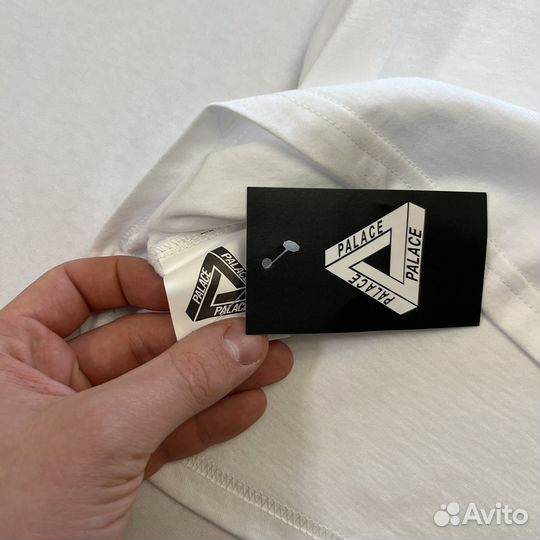 Футболка Palace