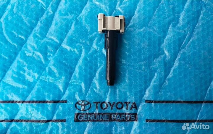 Форсунка омывателя Lc 200 правая в сборе 15-21