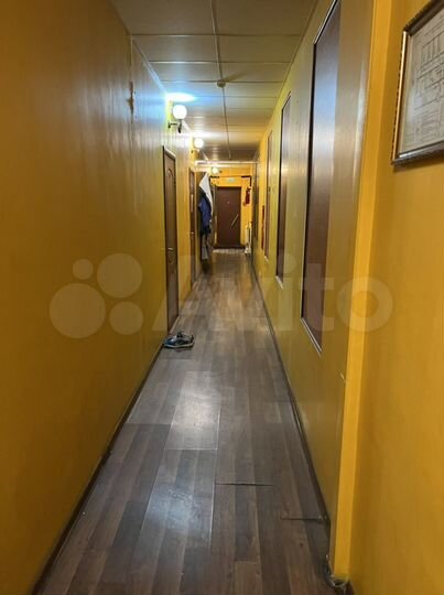 Комната 20 м² в 9-к., 1/1 эт.