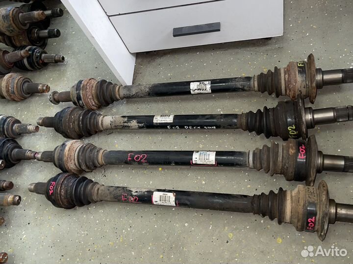 Приводной вал колеса зад R BMW F02 F07 F12