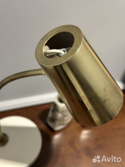 Лампа настольная