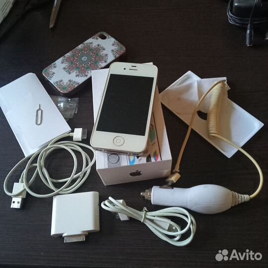 iPhone 4S, 16 ГБ