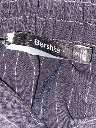 Брюки укороченные bershka s