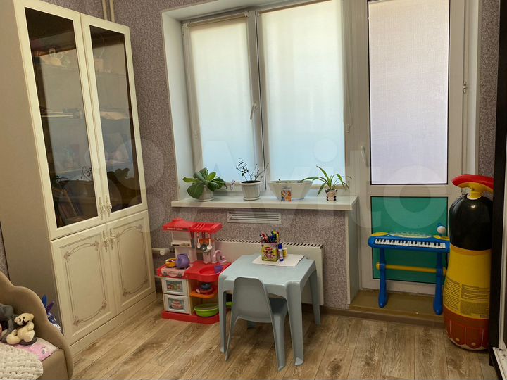 2-к. квартира, 53 м², 9/10 эт.