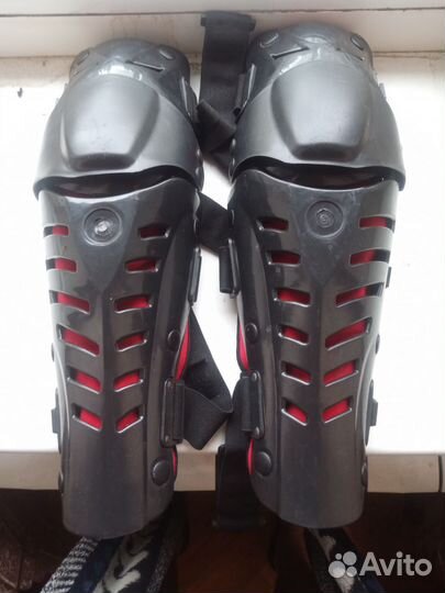 Наколенники шарнирные