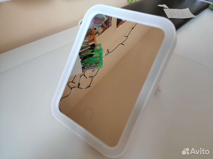 Зеркало с подсветкой настольное