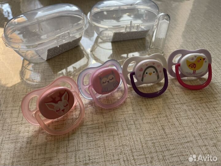 Пустышки Avent 0-6 мес + насадка для прорезывания