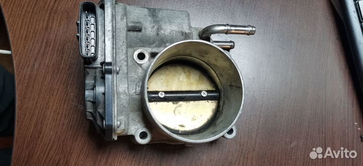 Дроссельная заслонка Toyota Camry V50 3.5l