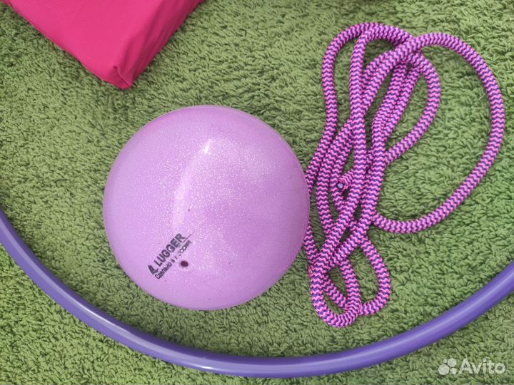 Обруч гимнастический