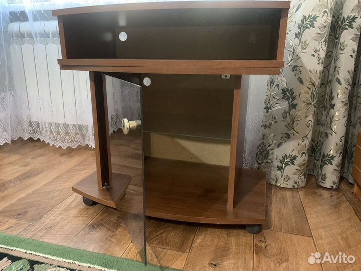 Тумба под телевизор