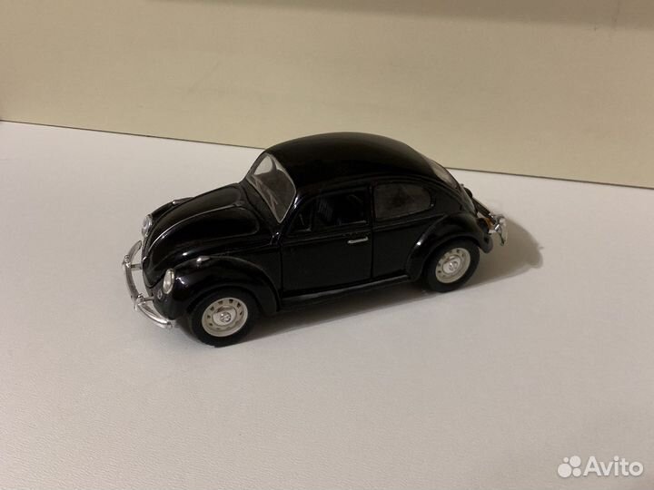 Модель автомобиля Volkswagen beetle (жук)