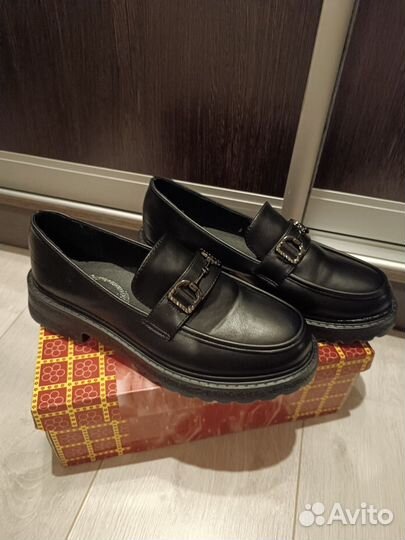 Туфли лоферы