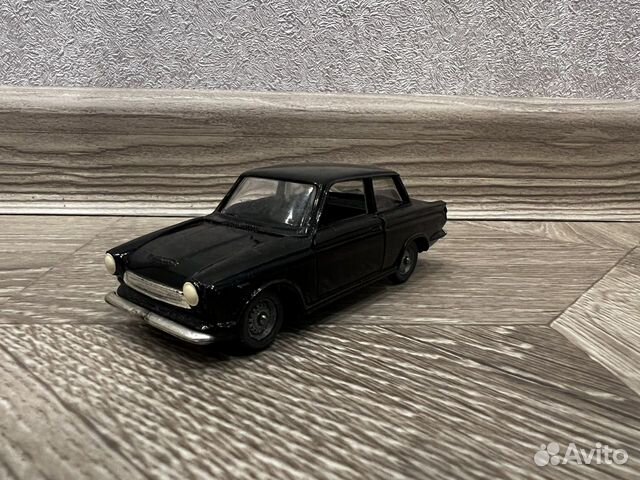 Ford consul cortina 1:43