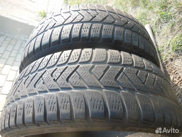 Pirelli Sottozero Winter 240 205/40 R18
