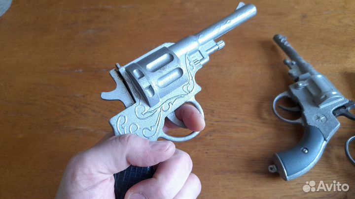 Детские игрушечные револьверы СССР 1980