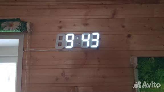 Часы светодиодные 3D разные цвета