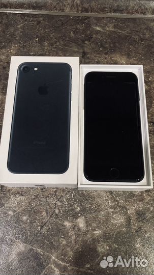 iPhone 7, 32 ГБ