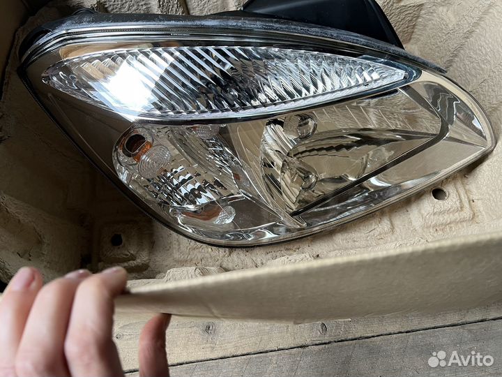 Фара правая KIA RIO