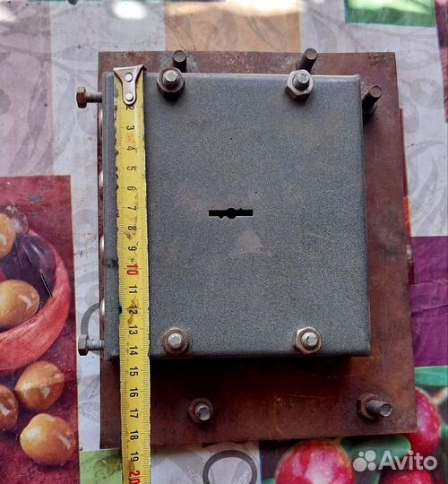 Замок гаражный внутренний