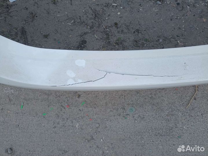 Продам бампер тойота королла