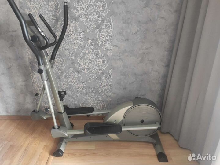 Эллиптический тренажер torneo