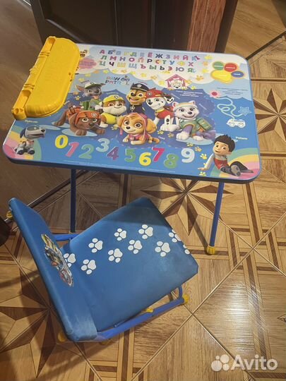 Детский стол и стул