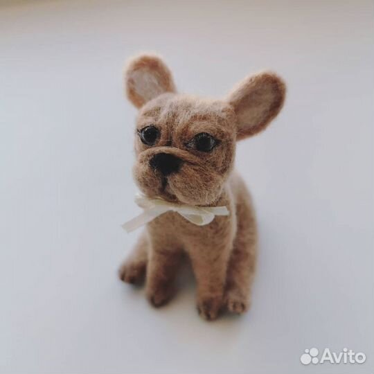 Игрушка французский бульдог. валяние из шерсти