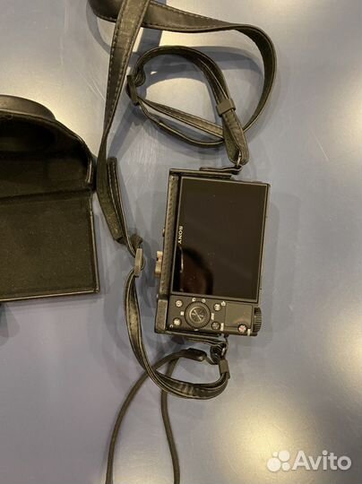 Компактный фотоаппарат sony RX100 M6