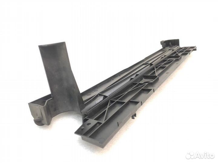 Рамка радиатора Bmw 5-Series F10 2.0 N20B20A 2011