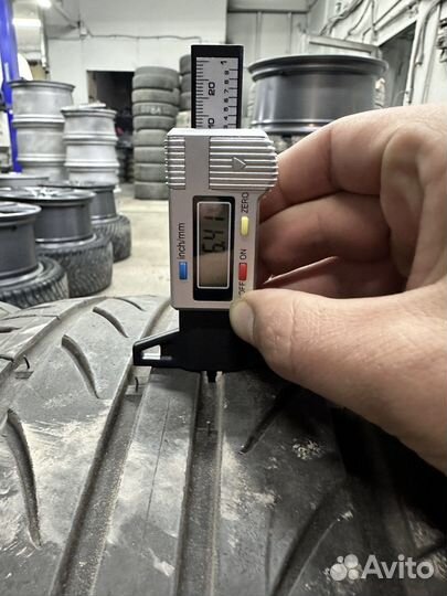 Delinte D7 255/35 R18