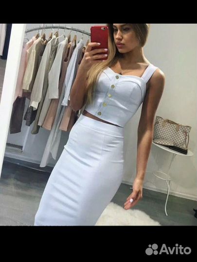 Стильный костюм 40-42 белый