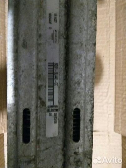 Интеркулер S80ll. 2.5t. 31338473
