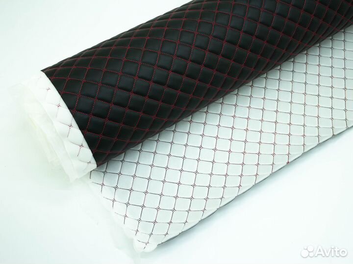 Стеганая экокожа черная с красным квадратом