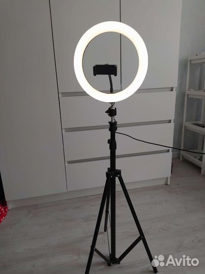 Кольцевая лампа