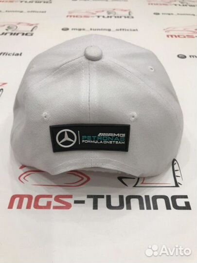 Кепка Mercedes с прямым козырьком белая Petronas