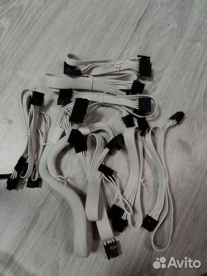 Комплект белых кабелей corsair