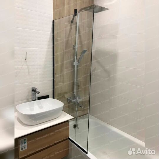 Душевая стеклянная шторка для душа