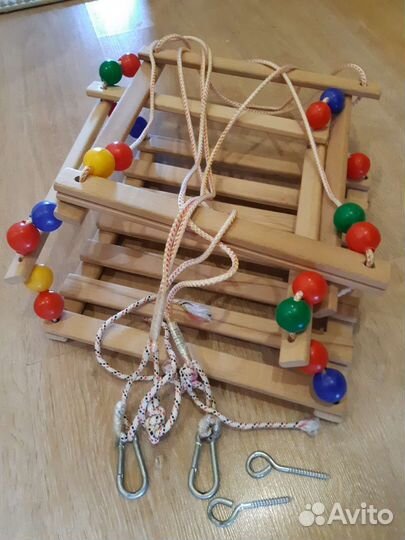 Детская качель подвесная