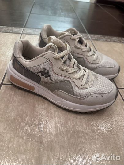 Кроссовки женские 37 размер