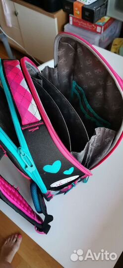 Рюкзак школьный для девочки 1 класс