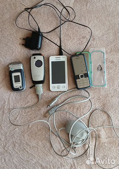 Старые сотовые телефоны для коллекции