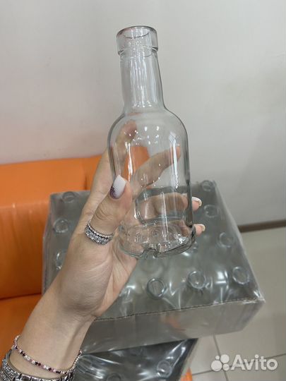 Бутылка стеклянная