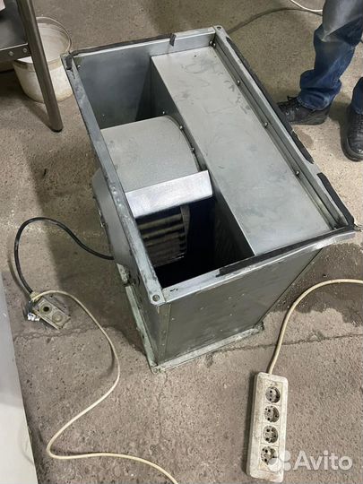 Вентилятор прямоугольный канальный shuft RFE 500х3