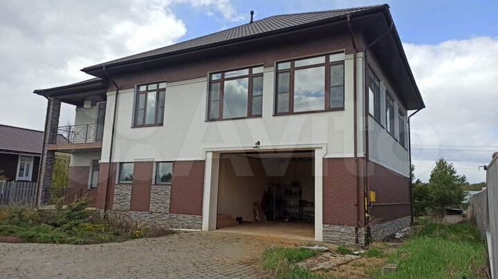 Коттедж 315,2 м² на участке 13,2 сот.