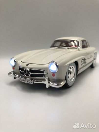 Модель автомобиля Mercedes 300SL 1954 1:24 мерс