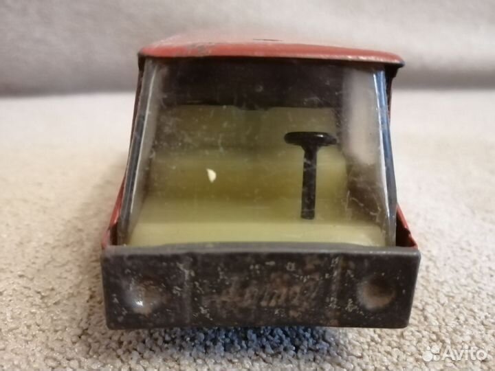 Игрушка СССР автомобиль такси винтаж