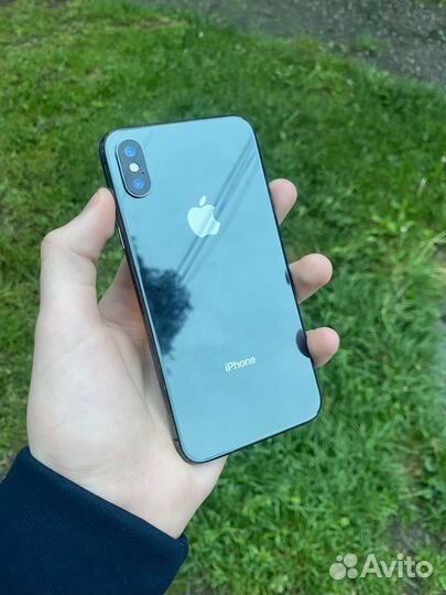 iPhone X, 64 ГБ