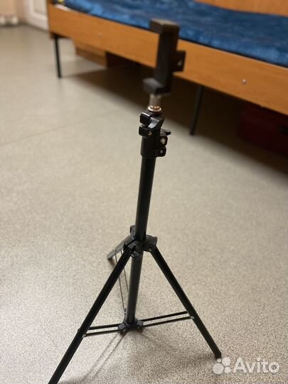 Штатив (стойка для телефона)
